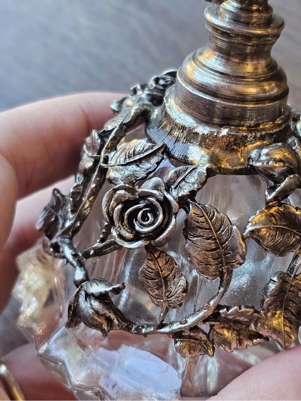 Vintage Ornate filigree metal rose and crystal Matson Perfume Bottle - Picture 6 of 8